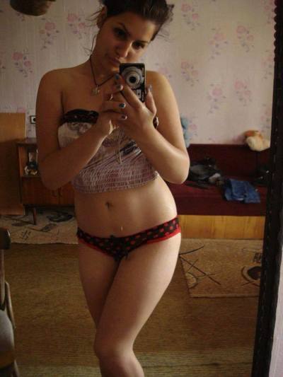 Cynthia (18) in Virginia | Casual Dating with Older Men