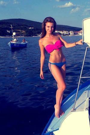 Local Texas Profile: Dianna (25) | Older Men Welcome