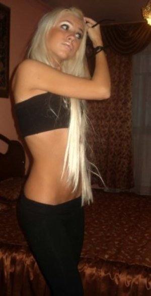 View Shelley (18) in New York | Local Adult Dating Tonight