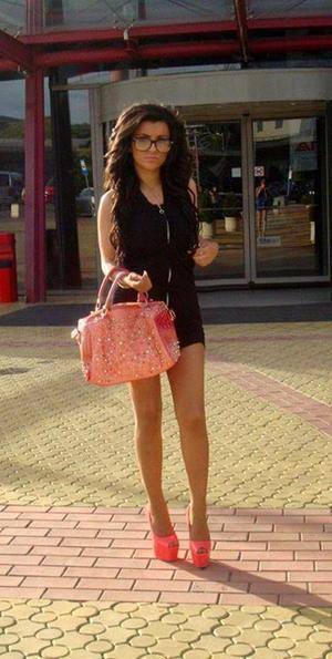 Libby (19), Ohio | Local Discreet Adult Connection