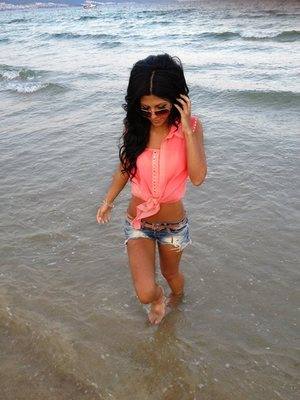 Lizbeth, 19 from California | Older Men and Younger Women Dating