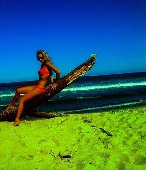 Sally (23) | California Adult Dating and Private Meetups