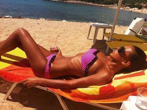 Makenzie, 22 from California | Older Men and Younger Women Dating