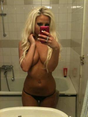 Mariana (26) in Ontario | Casual Dating with Older Men