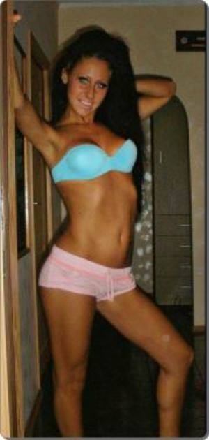 Carol (30) in Utah | Casual Dating with Older Men