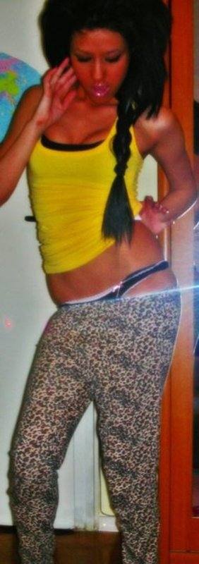 Kayla (19) from Texas | Discreet Casual Encounters