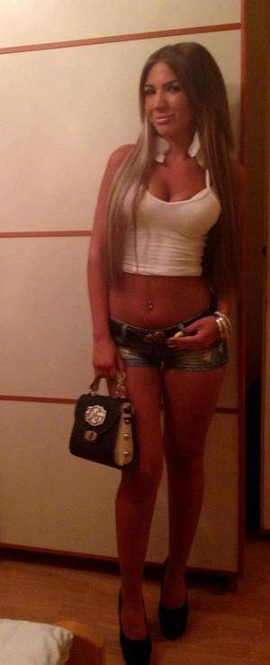 Kendall, age 29, California profile picture