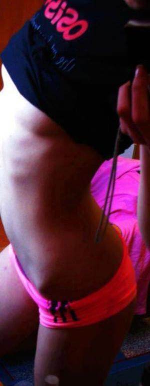 Photo of Trina (21) from Buffalo, NY dating profile