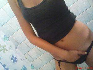 Elisa, 19, casual dating profile photo in Miami, FL