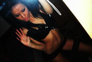 Mahalia from Franklin, Idaho is looking for adult webcam chat