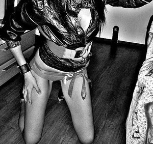 Jenifer is a cheater looking for a guy like you!