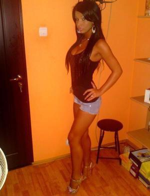 Yuridia from Maryland is interested in nsa sex with a nice, young man