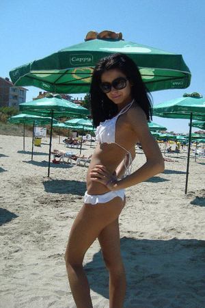 Meet local singles like Arlene from North Carolina who want to fuck tonight