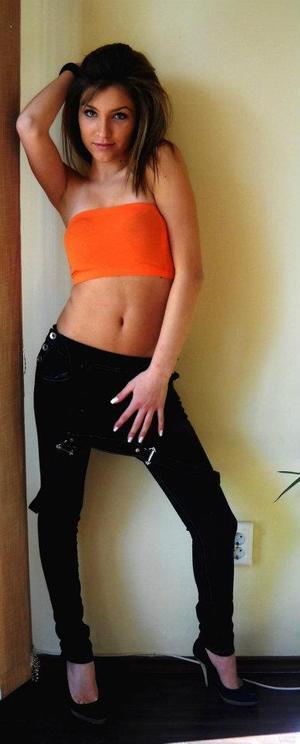 Discreet Washington Girl Peggy (28) Wants Mature Company