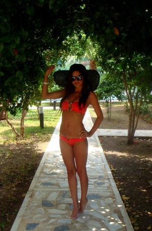 Norma, 26, Washington Girl Seeks Discreet Encounters