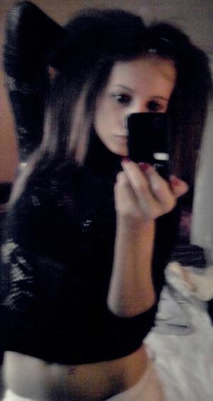 Ready to Chat? Teagan (18) from Michigan Awaits