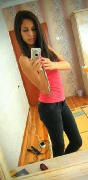 Meet local singles like Antoinette from Ohio who want to fuck tonight