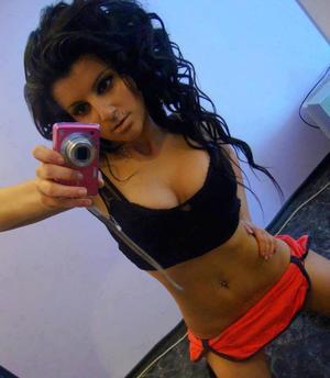 18 & Bold, Virginia Girl Donna Wants a Fun Night