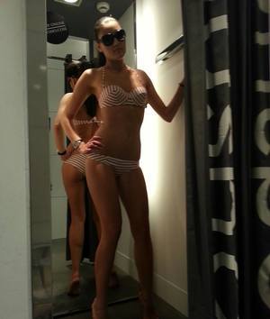 Carson (22), Washington Girl Into No-Strings Dating