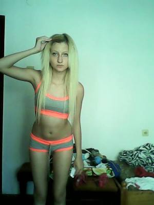 Chana, 20, Missouri Girl Seeks Discreet Encounters