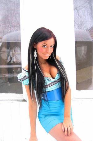 Connecticut Beauty Jimena, 26, Meet & Chat Tonight