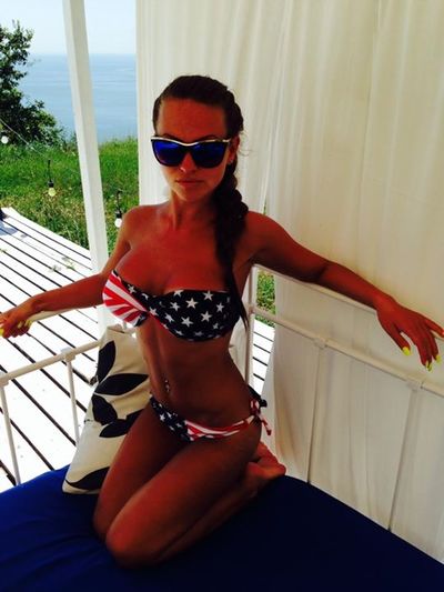Hawaii Temptation: Corey, 28 Wants Fun Tonight