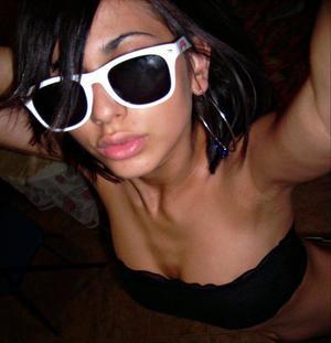 Thelma from Delaware is looking for adult webcam chat
