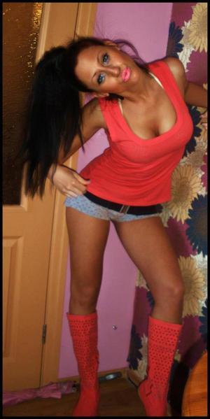 Looking for girls down to fuck? Aleah from Florida is your girl