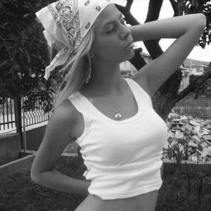 Looking for local cheaters? Take Daniela from California home with you