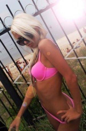 Shelia from Hickory, Mississippi is looking for adult webcam chat