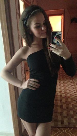 Meet 22-Year-Old California Girl Tia Today