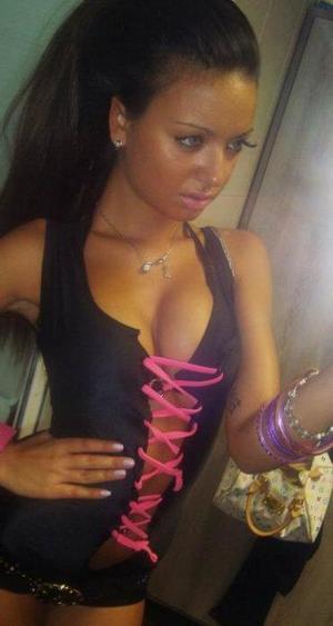 Britany from Arlington, Georgia is interested in nsa sex with a nice, young man