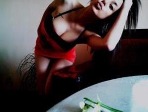 Leighton from California is looking for adult webcam chat