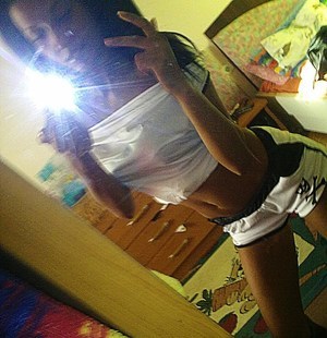 Looking for local cheaters? Take Josephine from California home with you