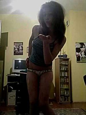 Saniyah (28), Ohio Girl Into No-Strings Dating