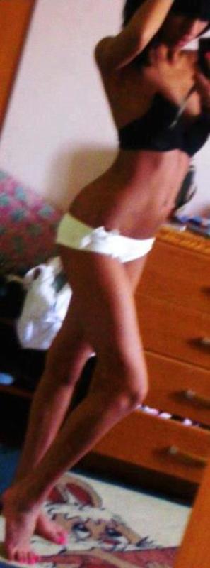 Washington Babe Malia, 24, Wants to Meet Older Men