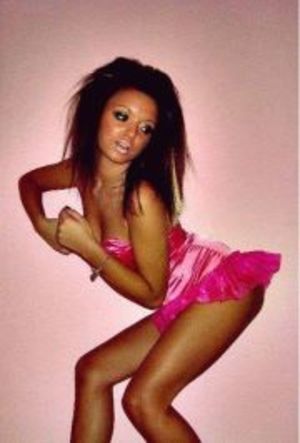 Looking for local cheaters? Take Jana from California home with you