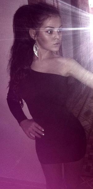 Ontario Seductress Mikaela, 20 Seeks Casual Affair