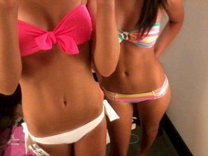 Discreet North Carolina Girl Lexi (27) Wants Mature Company