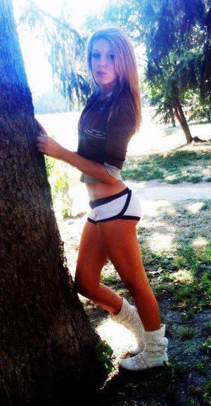 Mississippi Babe Dallas, 20, Wants to Meet Older Men