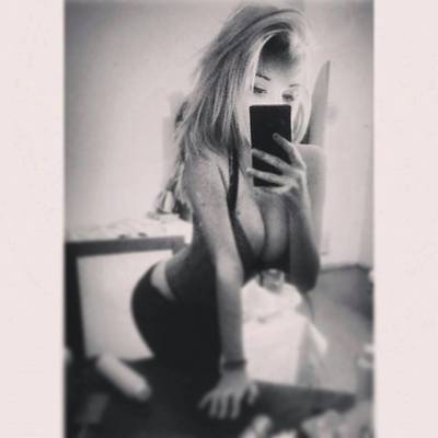 Oralee from Essex Junction, Vermont is the best local fuck buddy you can ever find