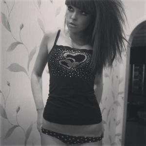 Makenna is a cheater looking for a guy like you!