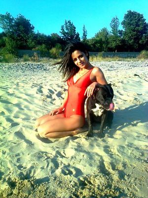Sheilah from Hartfield, Virginia is interested in nsa sex with a nice, young man