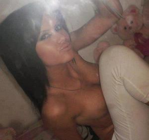 Shayla from  is looking for adult webcam chat