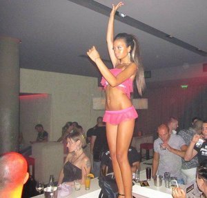 Meet local singles like Lizeth from California who want to fuck tonight