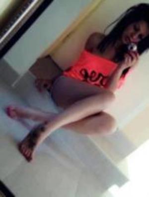 Sabrina (18) Wants a No-Strings Meetup in California