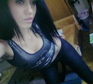 Washington Charm Krysta (29) Looking for Older Match