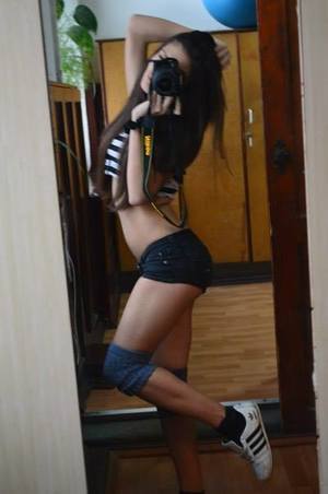 Want a Wild Night? Holly, 18 in Kentucky Is Waiting