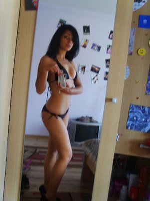 Viki from Louisiana is looking for adult webcam chat