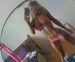 Arkansas Babe Lacey, 29, Wants to Meet Older Men